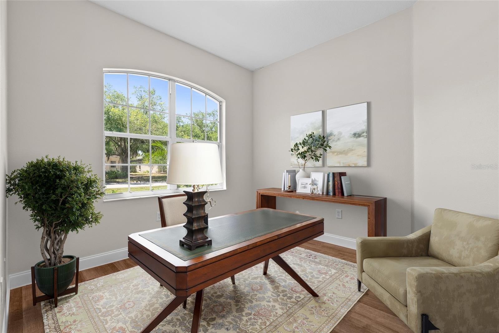 Image 11 of 32 For 11018 Pine Lilly Place