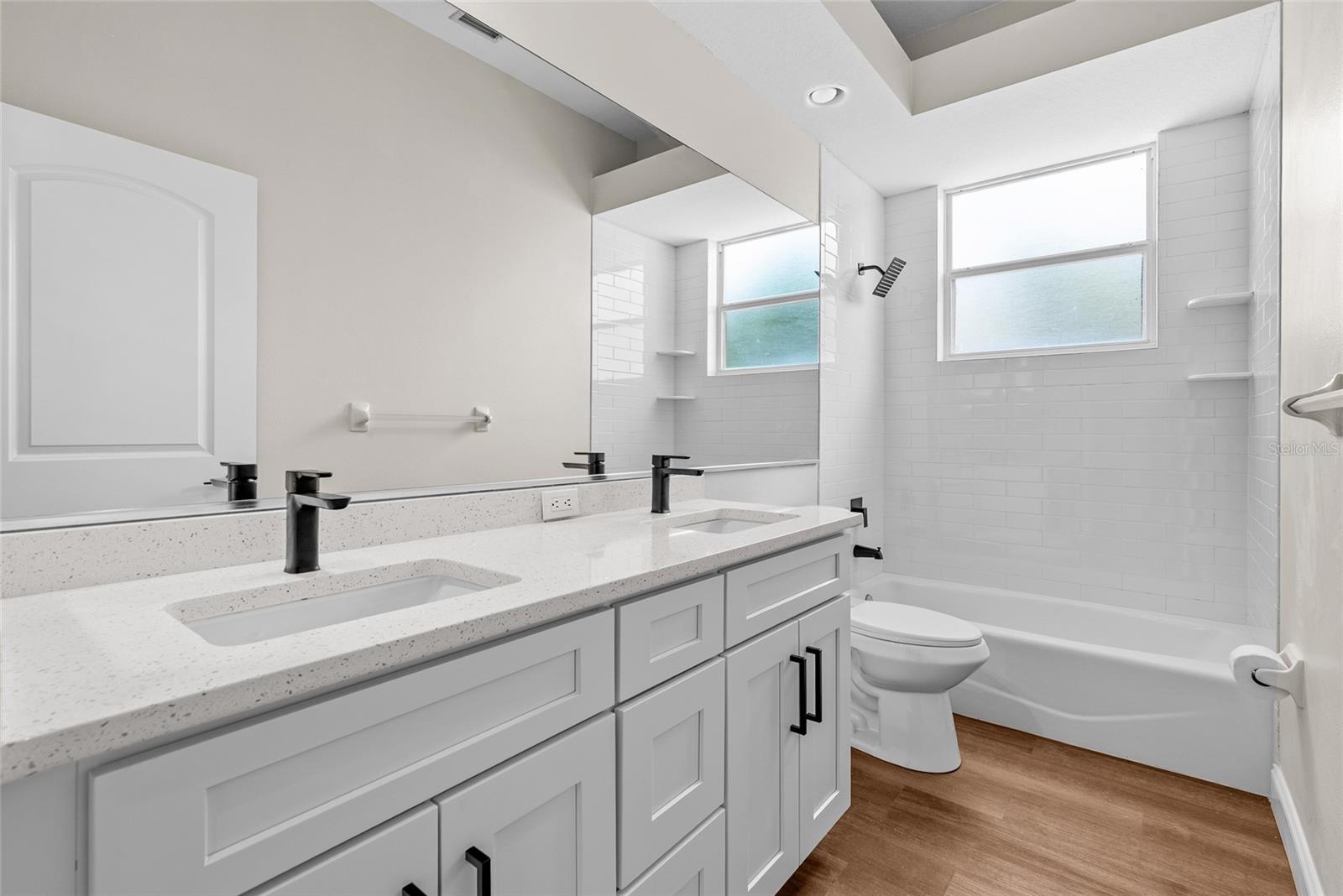 Image 20 of 32 For 11018 Pine Lilly Place