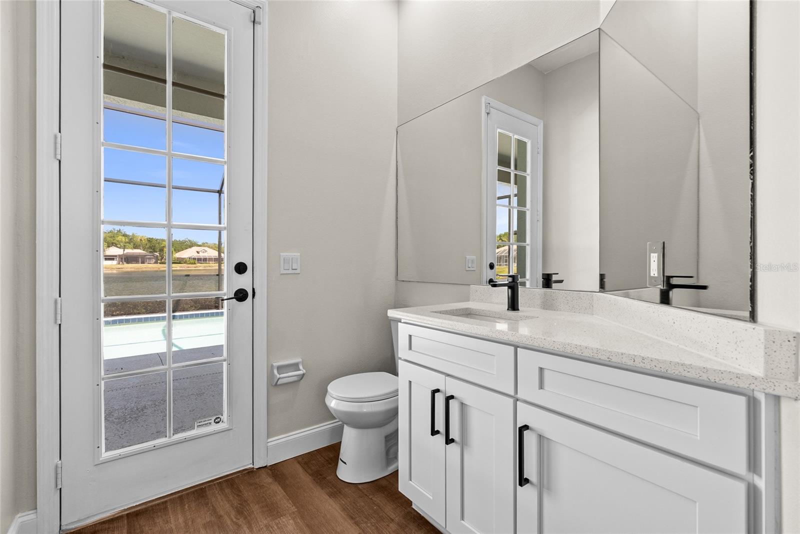 Image 22 of 32 For 11018 Pine Lilly Place