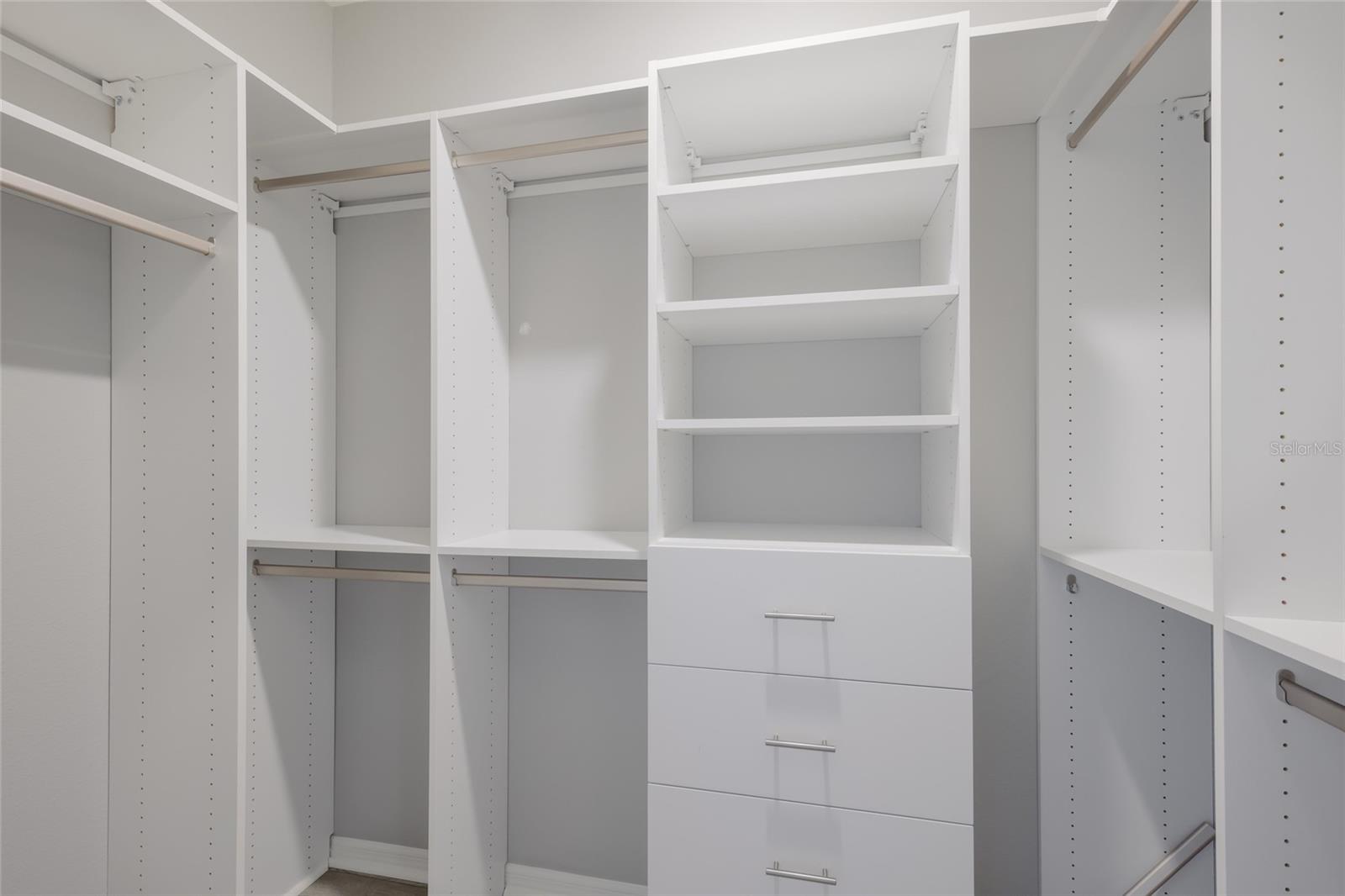 Image 20 of 73 For 4341 Dairy Court