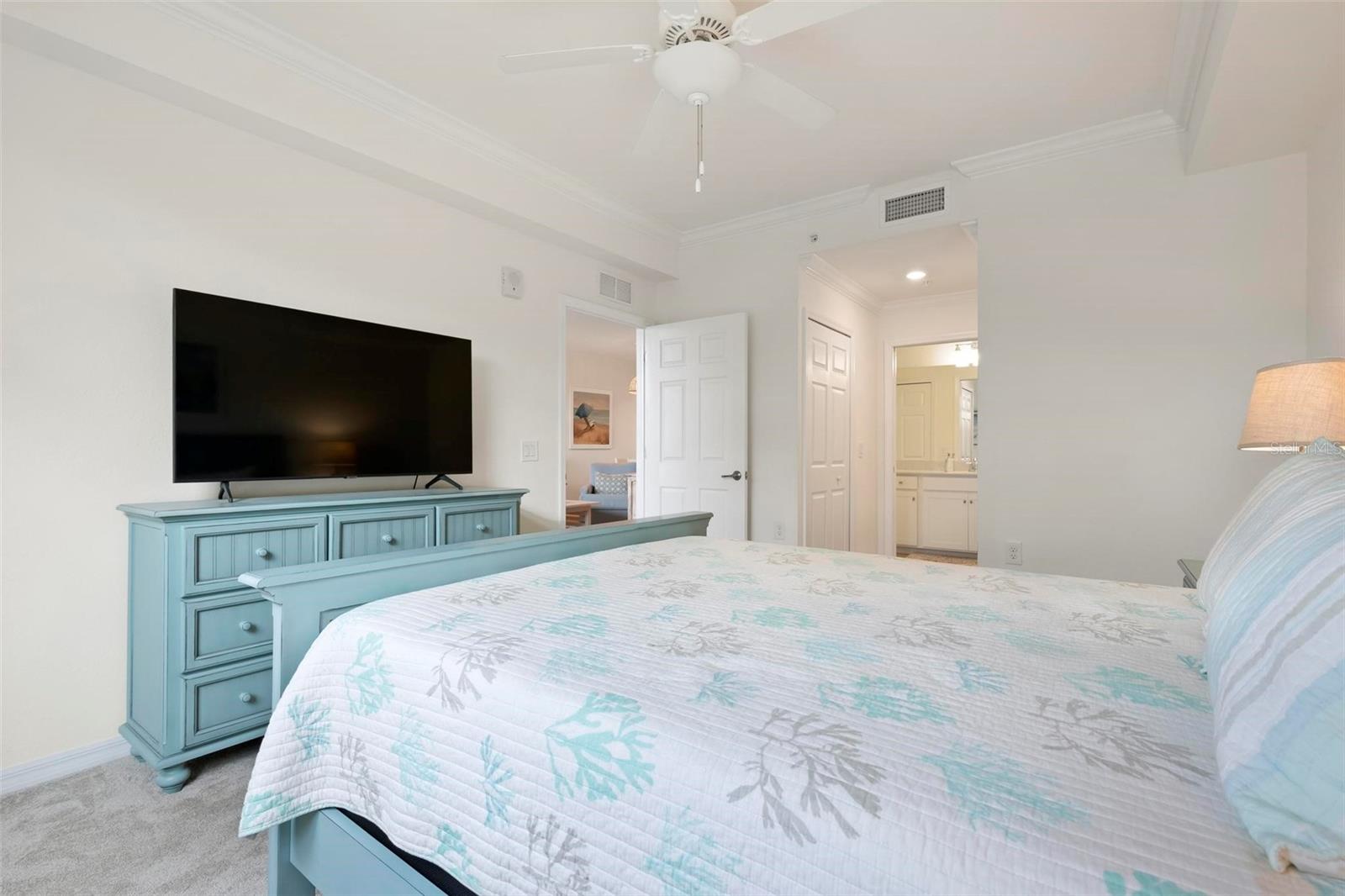 Image 21 of 50 For 17704 Gawthrop Drive 205