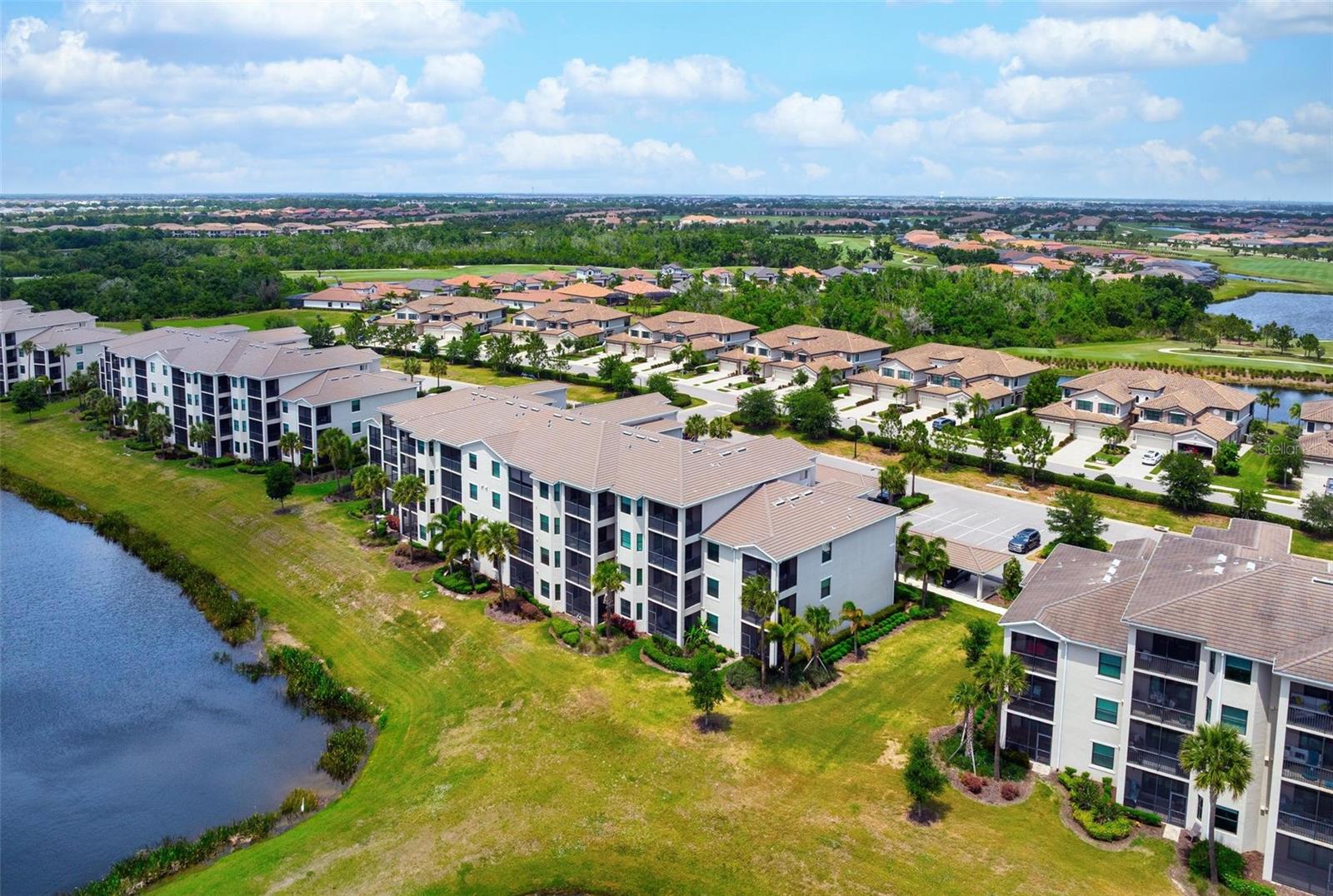 Image 30 of 50 For 17704 Gawthrop Drive 205