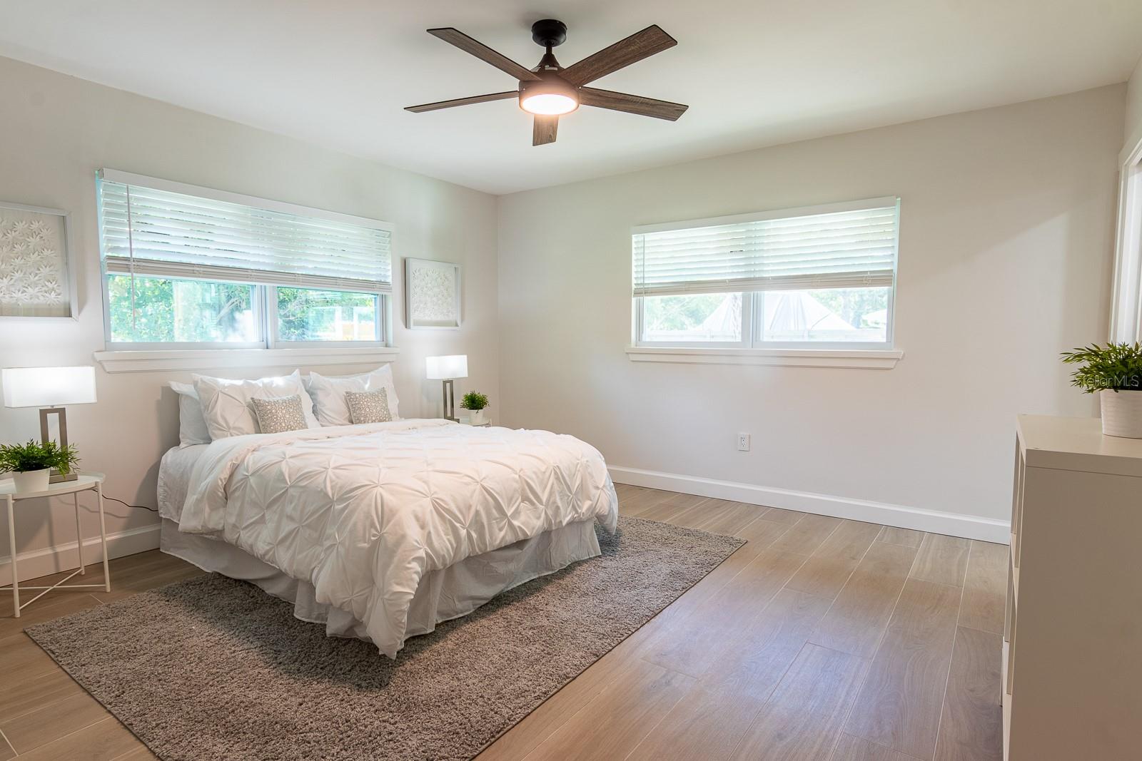 Image 19 of 32 For 590 45th Street