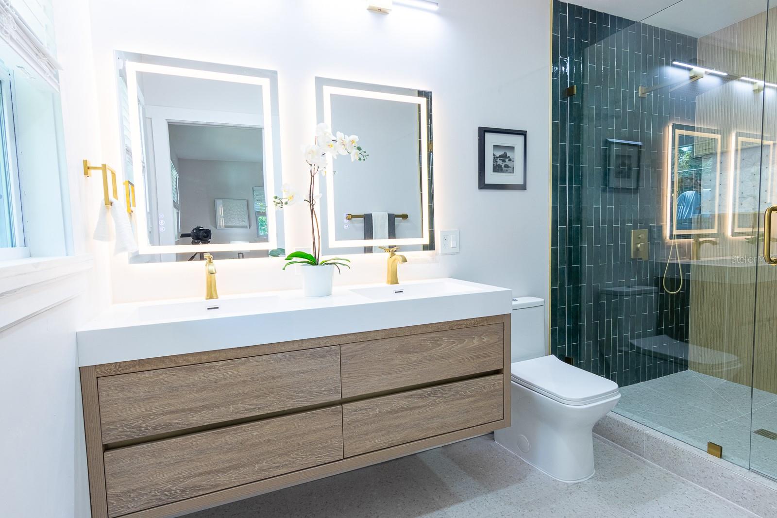 Image 20 of 32 For 590 45th Street