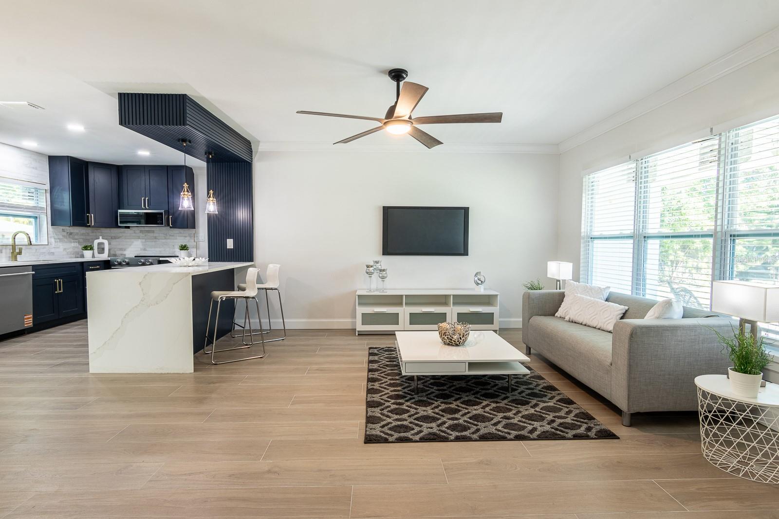 Image 4 of 32 For 590 45th Street