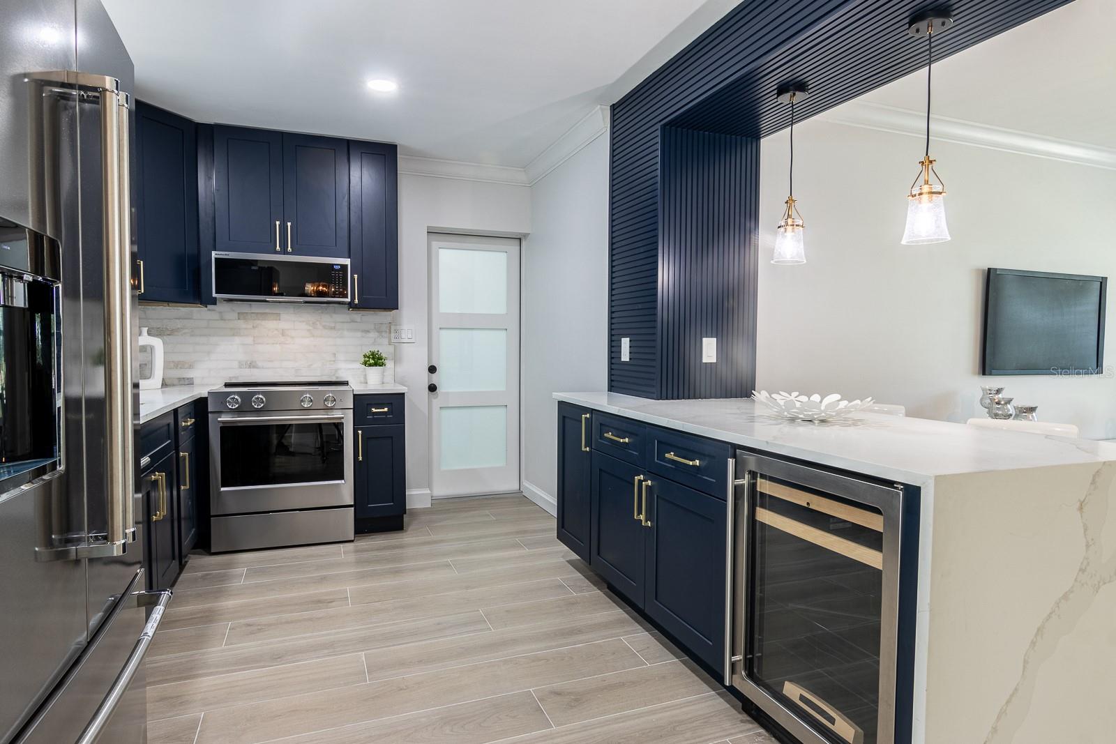 Image 8 of 32 For 590 45th Street