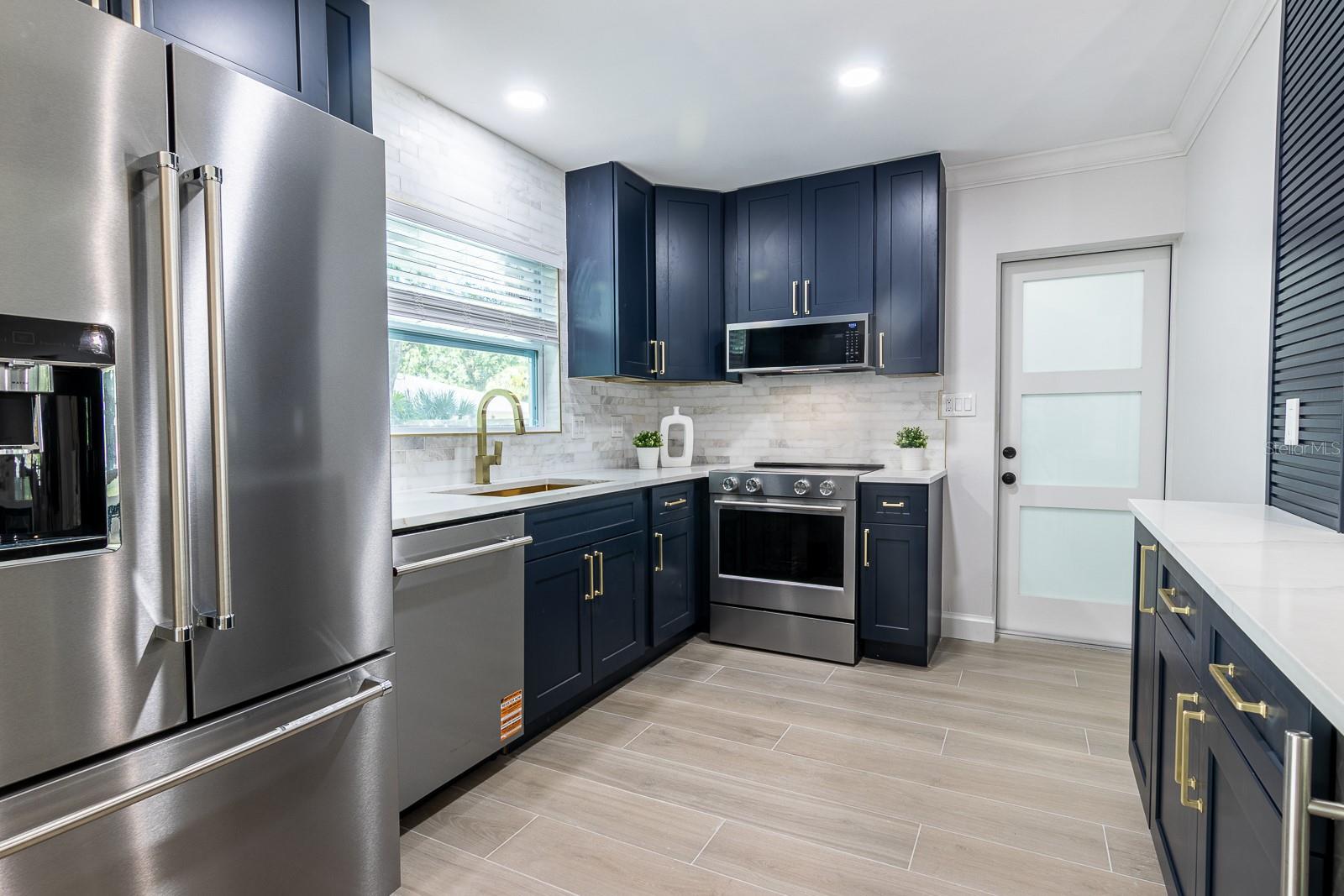 Image 9 of 32 For 590 45th Street