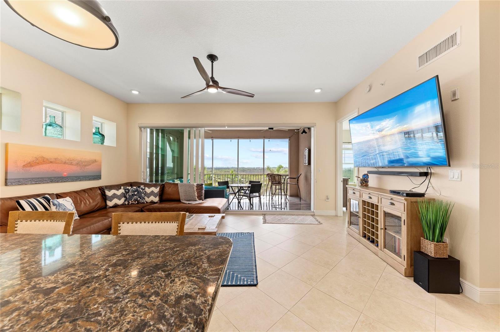 Image 13 of 100 For 395 Aruba Circle 402