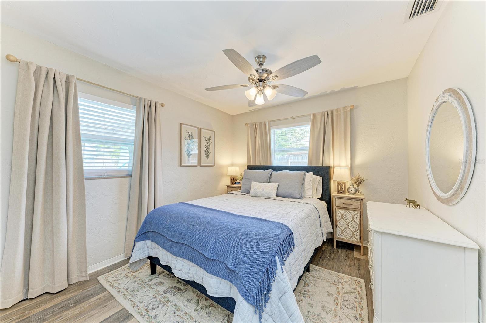 Image 11 of 84 For 120 60th Street W