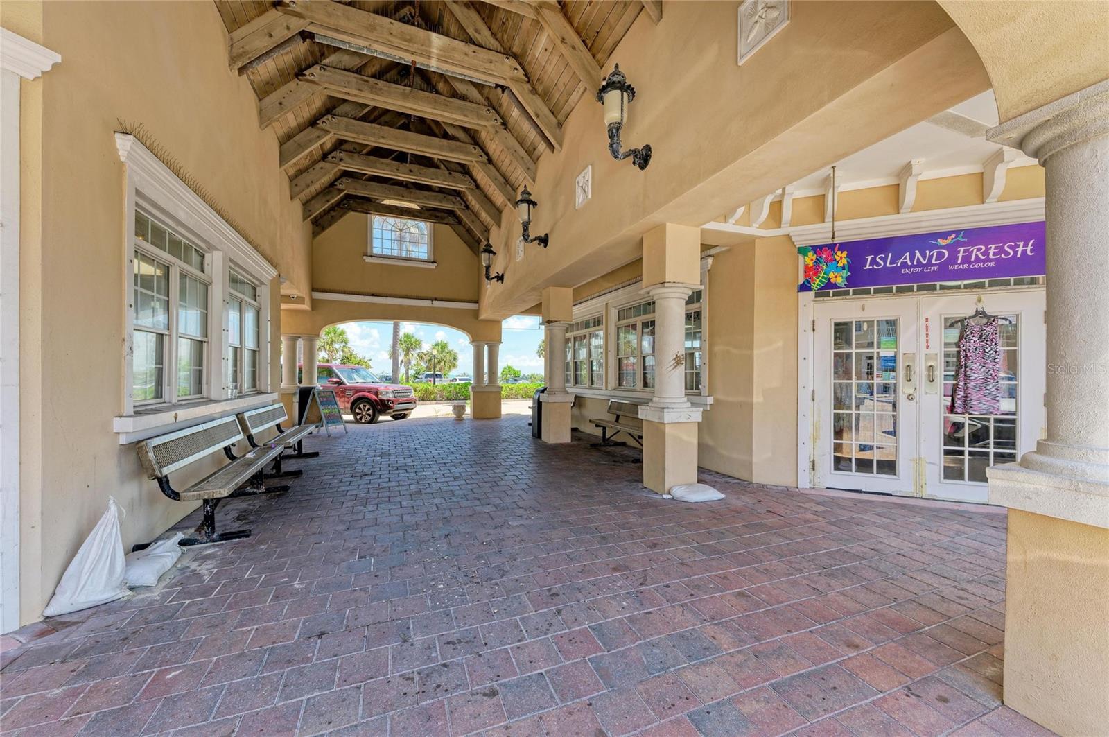 Image 33 of 84 For 120 60th Street W