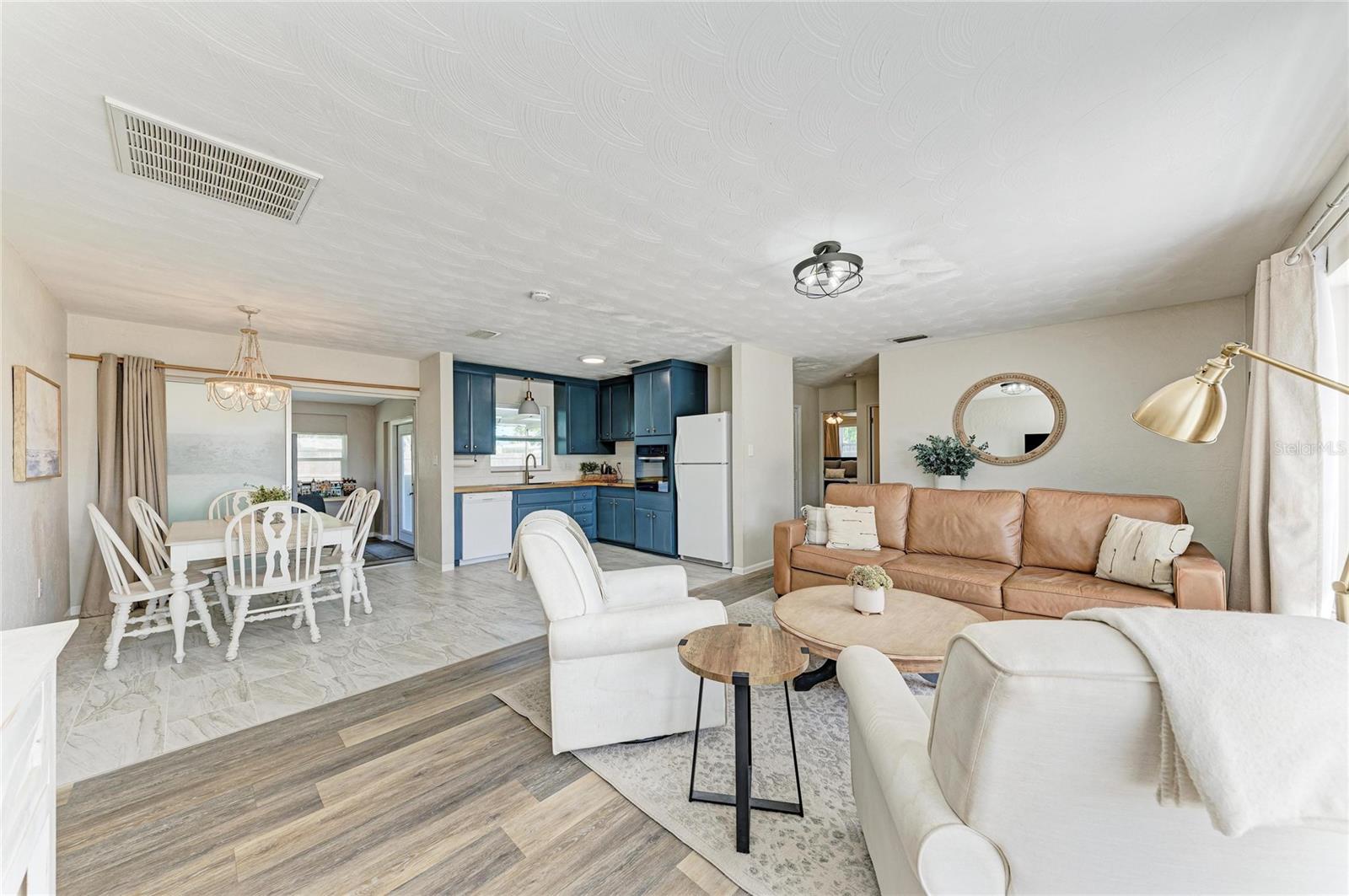 Image 4 of 84 For 120 60th Street W