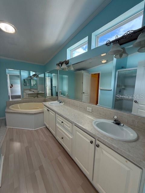 Image 15 of 34 For 8410 Castle Garden Road