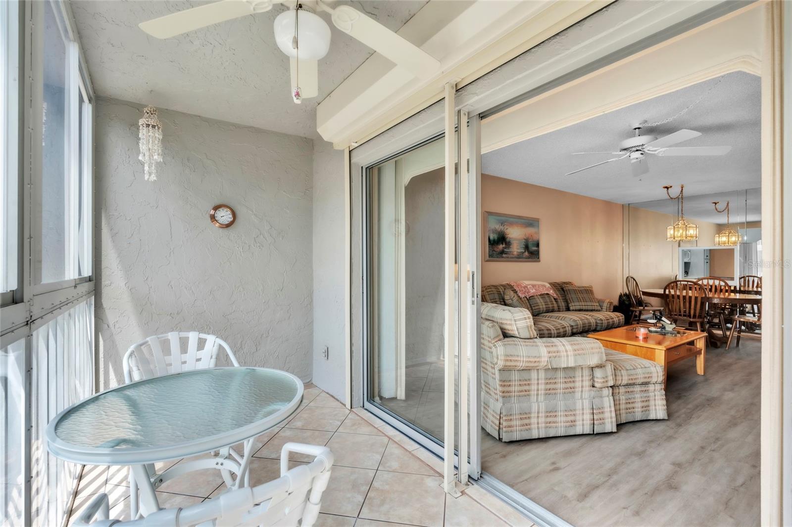Image 28 of 35 For 1330 Glen Oaks Drive E 269d