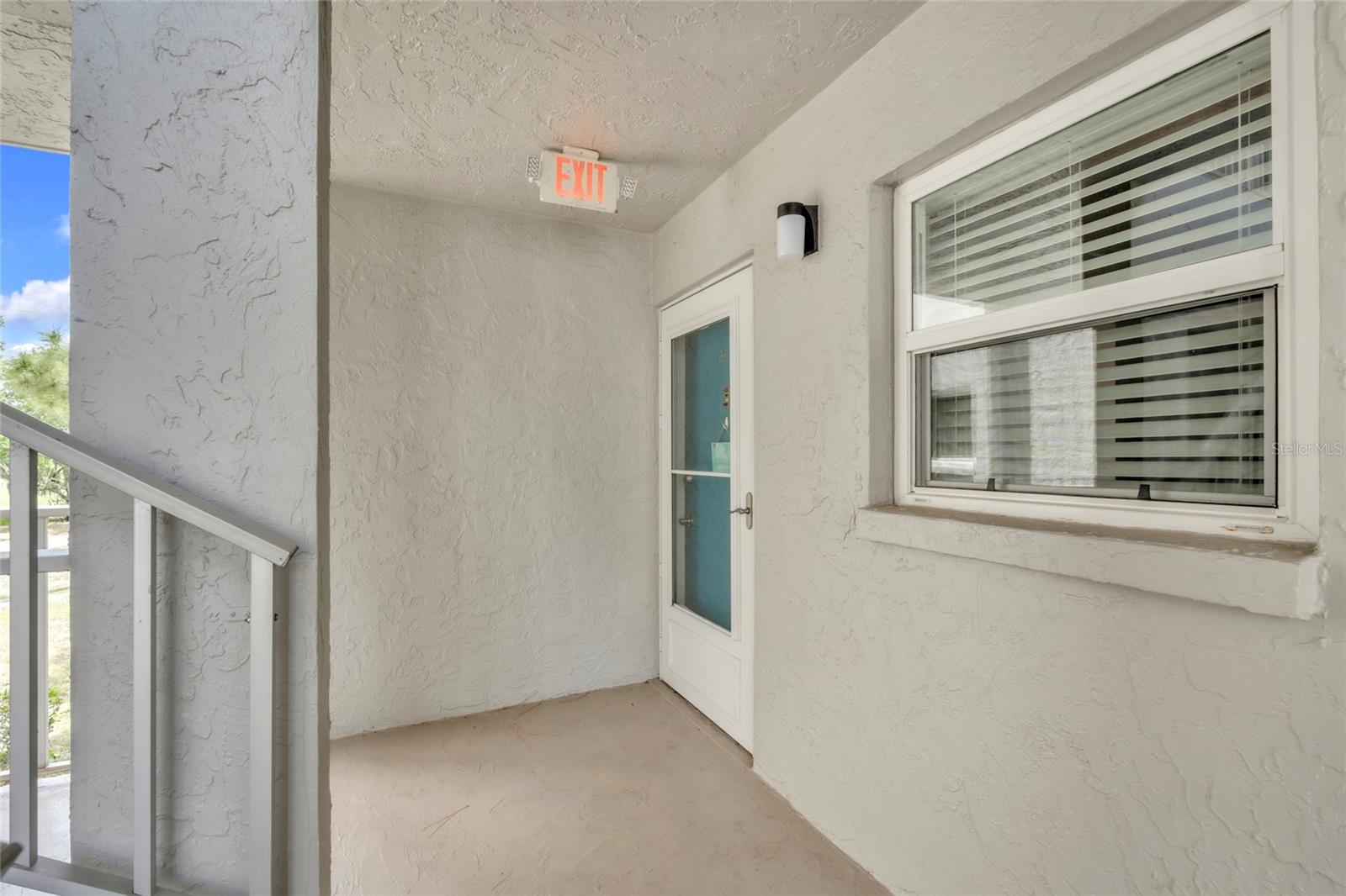 Image 30 of 35 For 1330 Glen Oaks Drive E 269d