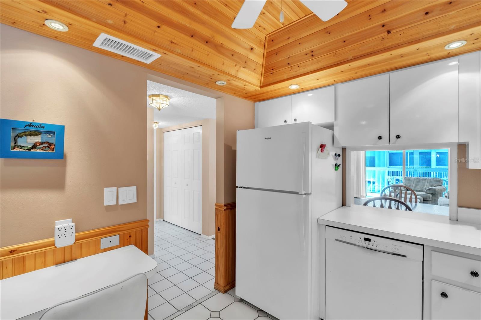 Image 8 of 35 For 1330 Glen Oaks Drive E 269d