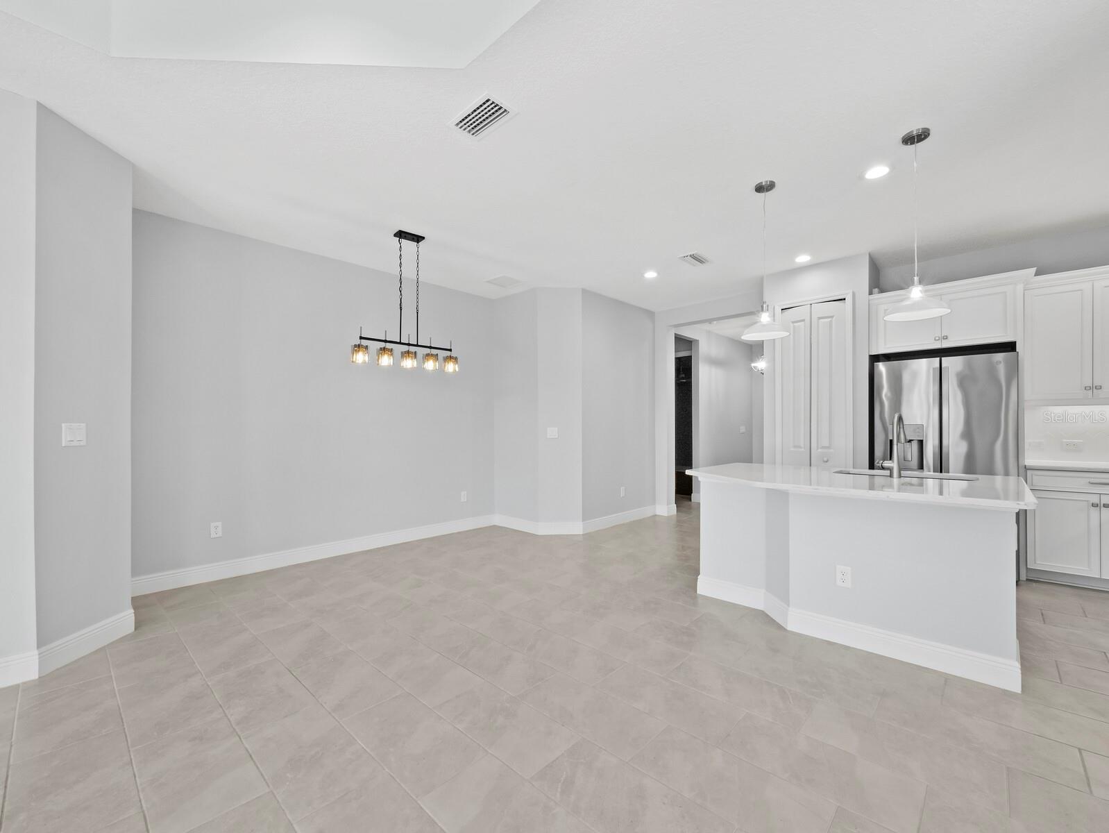 Image 21 of 58 For 2878 Butterfly Jasmine Trail