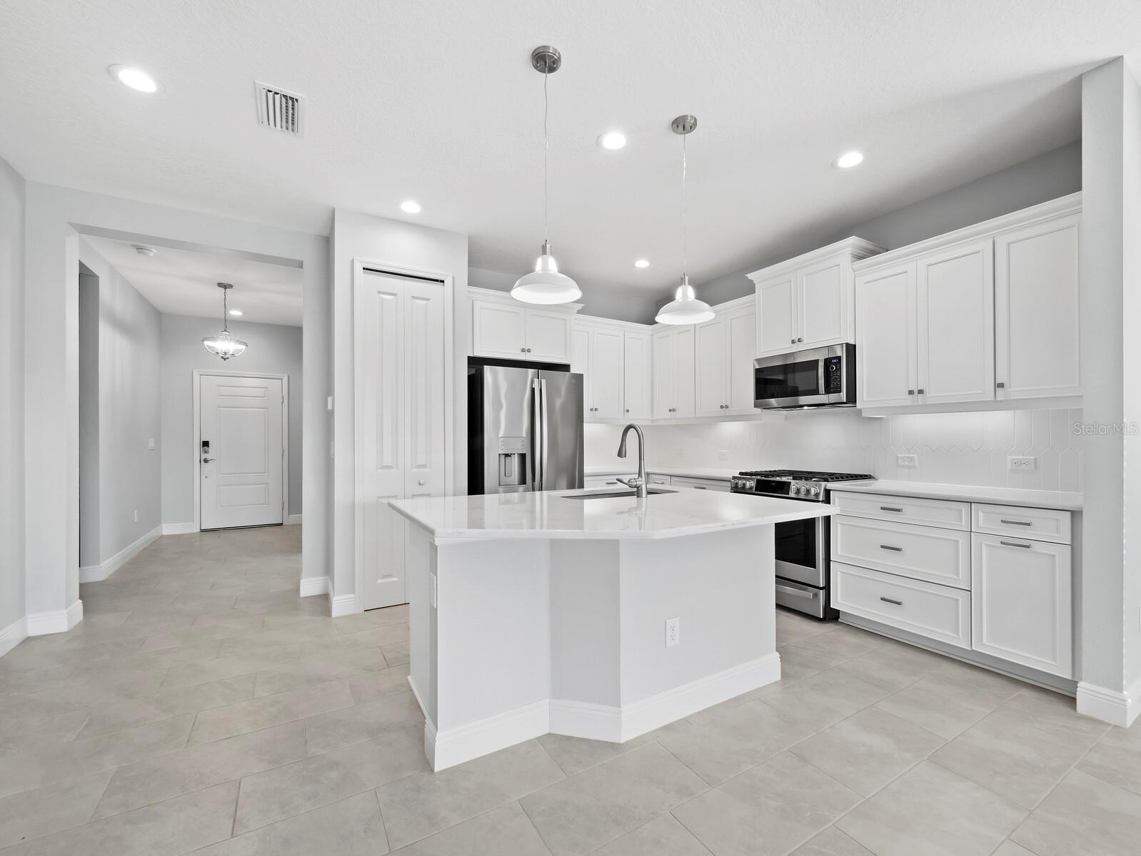 Image 22 of 58 For 2878 Butterfly Jasmine Trail