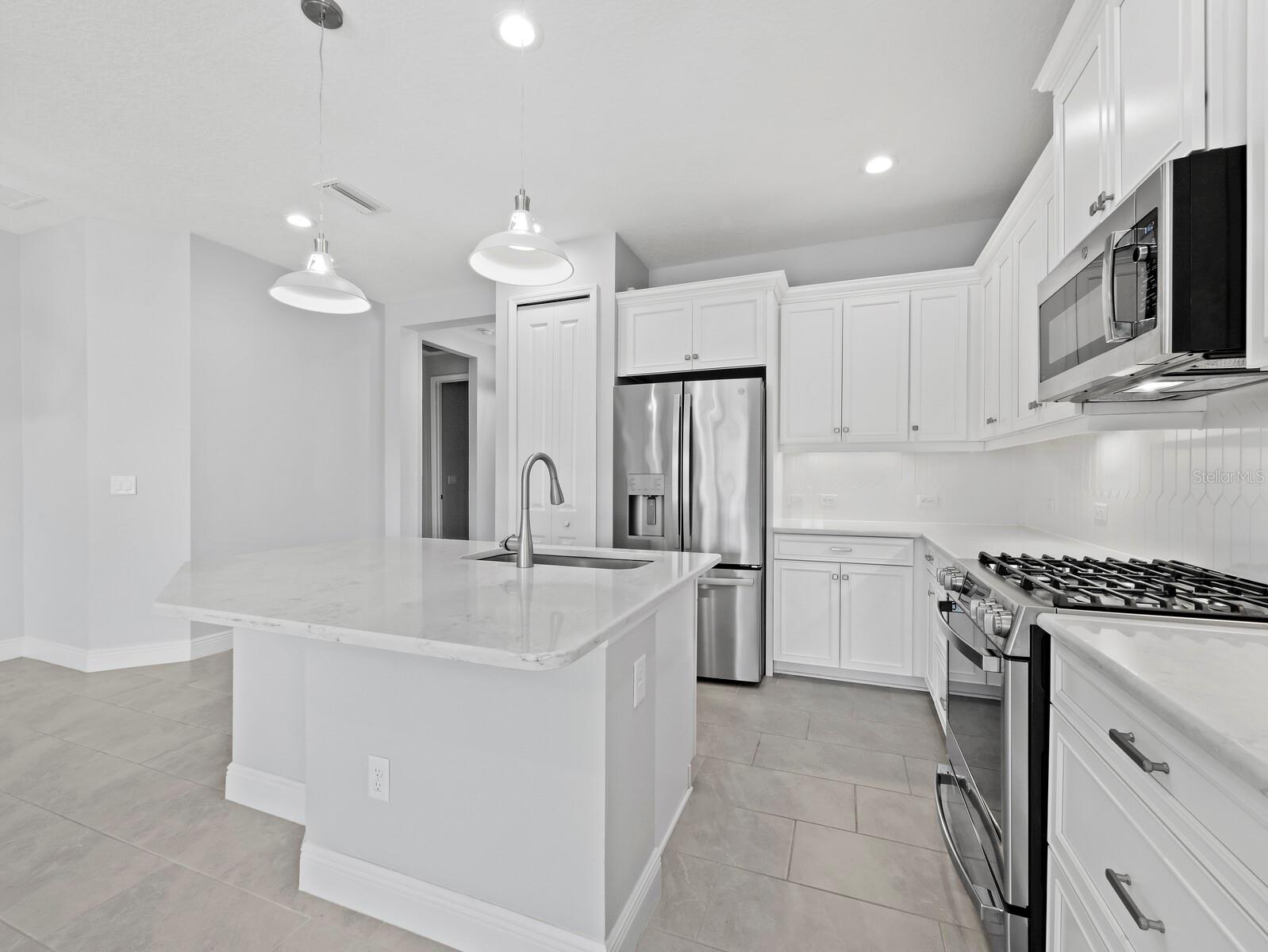 Image 24 of 58 For 2878 Butterfly Jasmine Trail