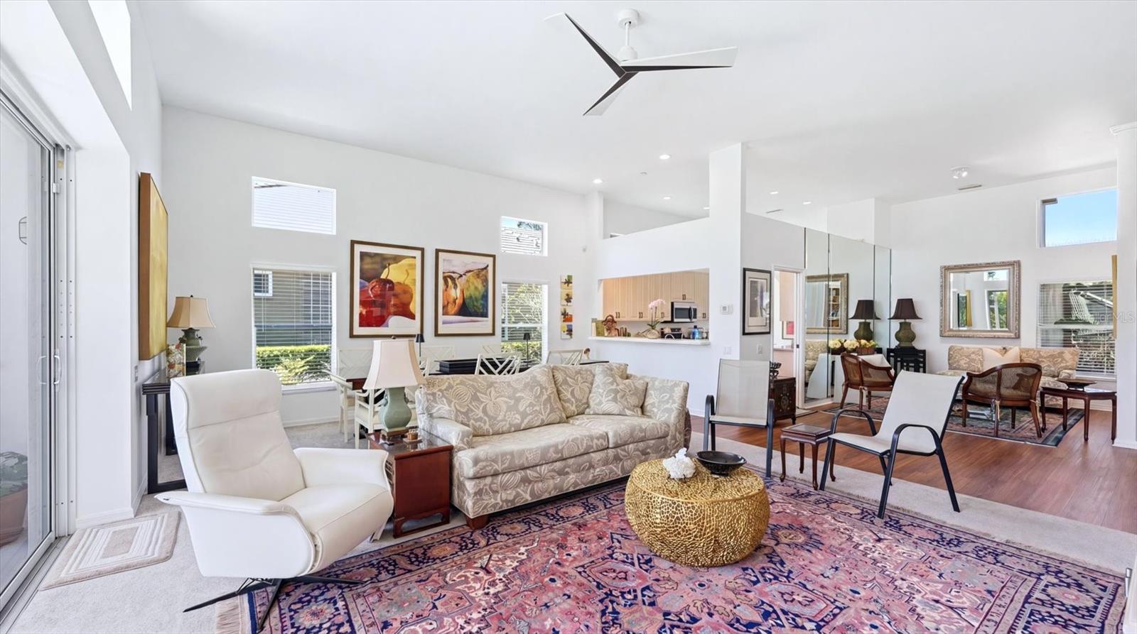 Image 10 of 73 For 8009 Hampton Court