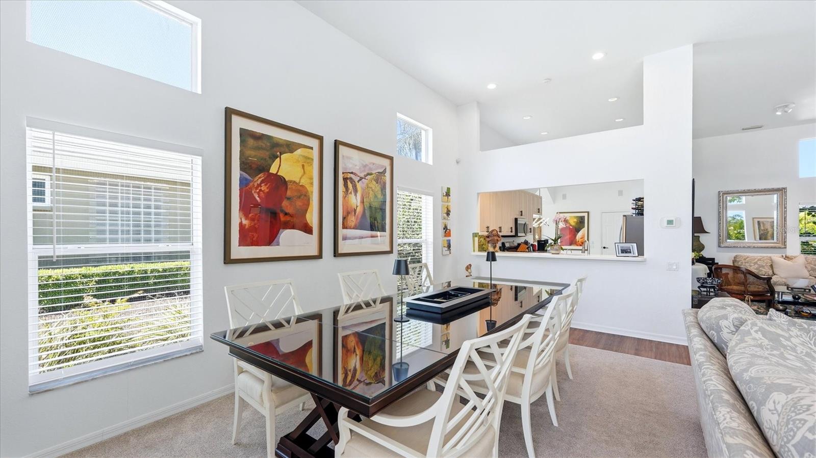 Image 12 of 73 For 8009 Hampton Court