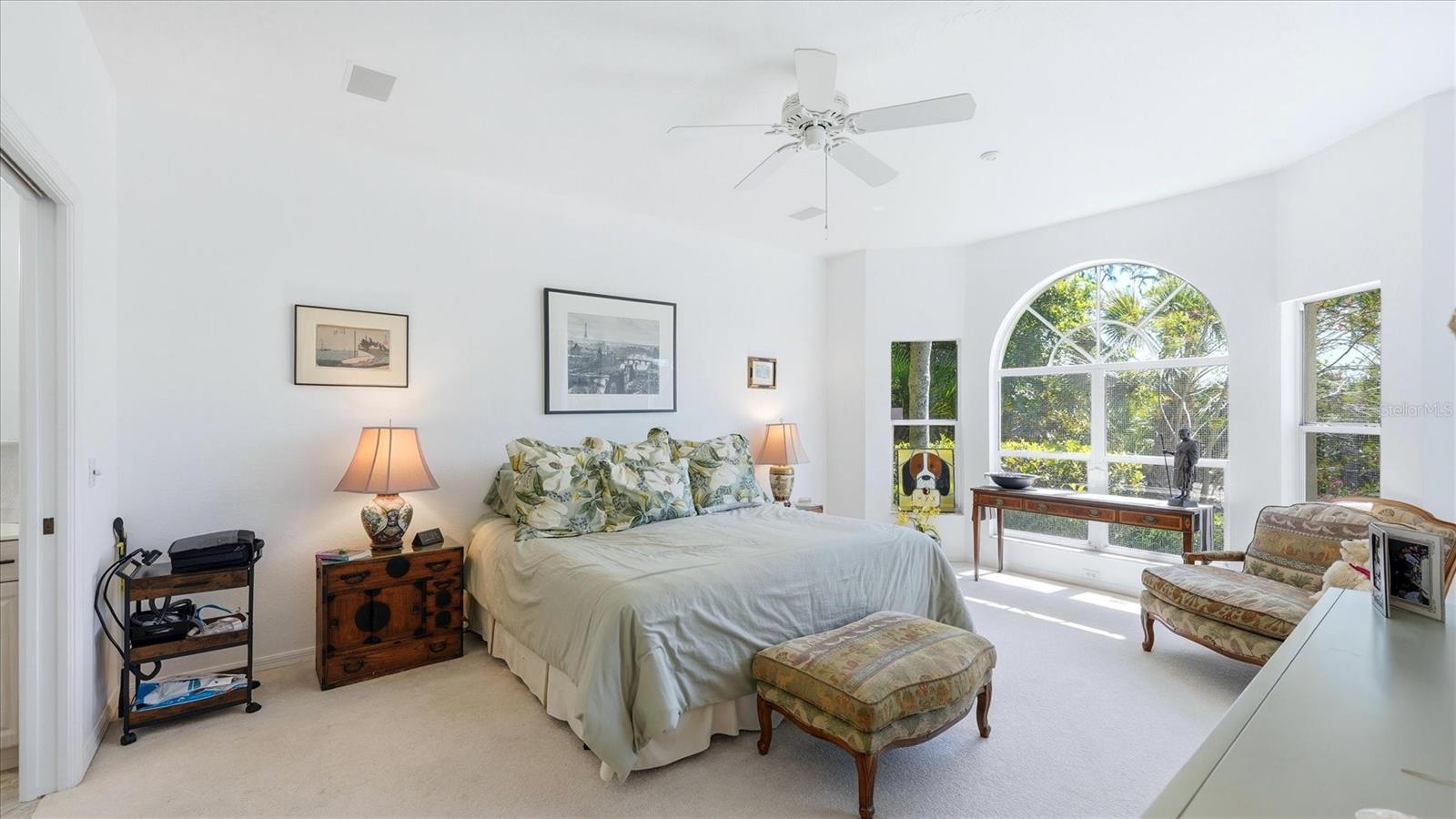 Image 17 of 73 For 8009 Hampton Court