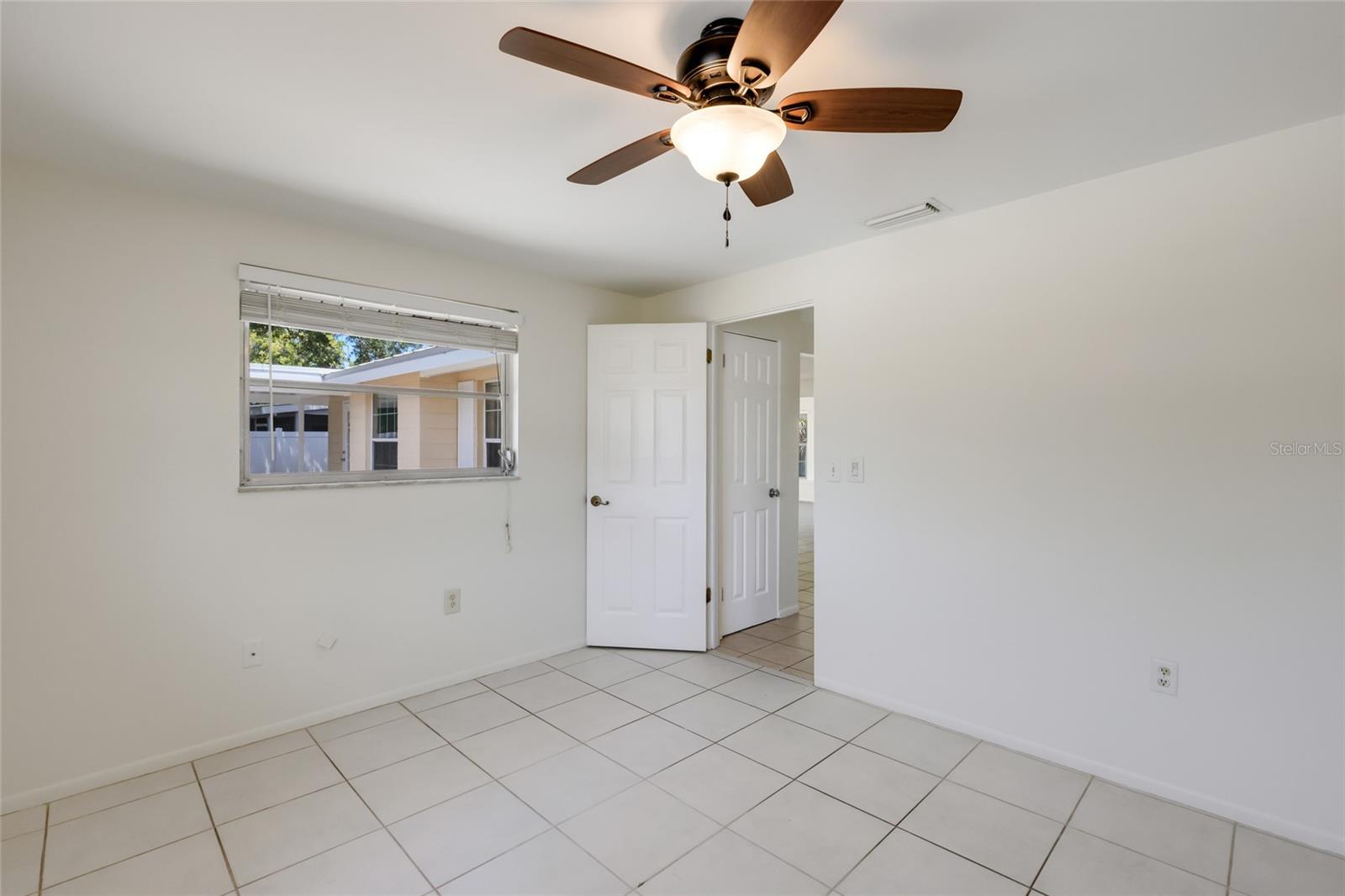 Image 19 of 38 For 1717 Joyce Street