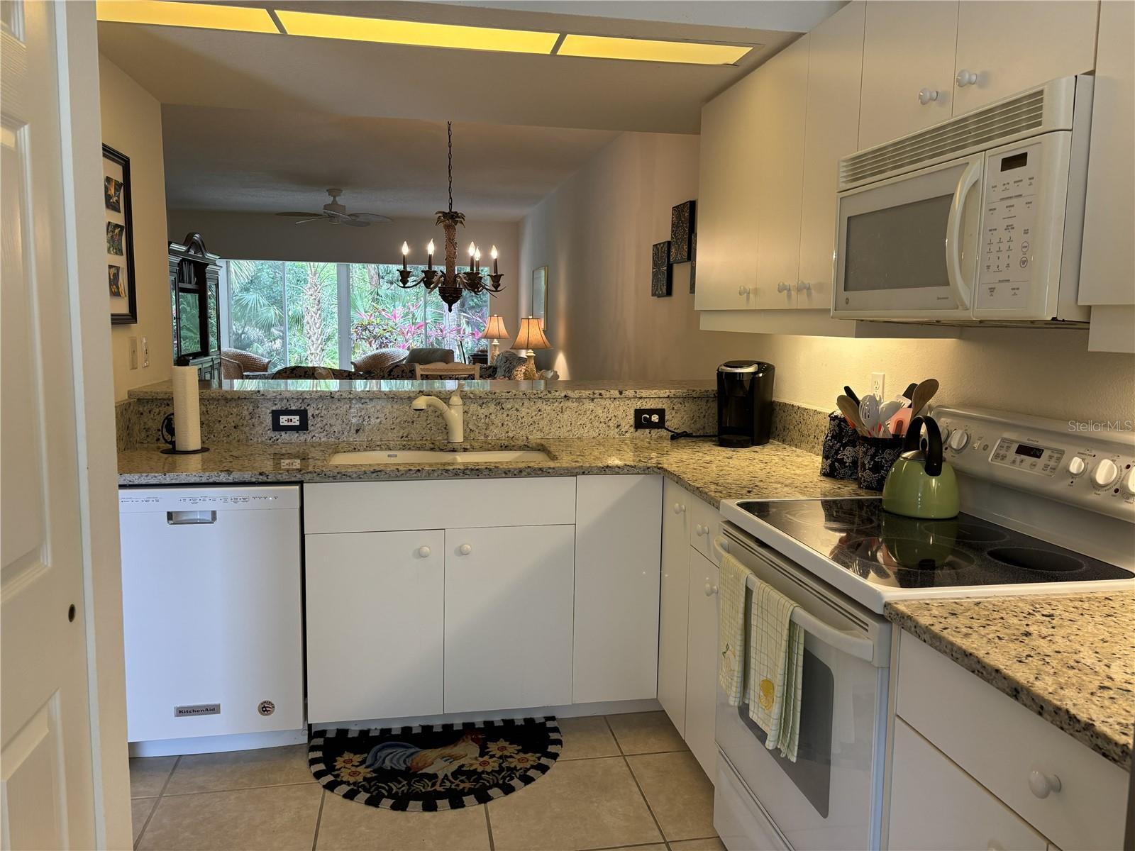 Image 10 of 35 For 320 Clearbrook Circle 102