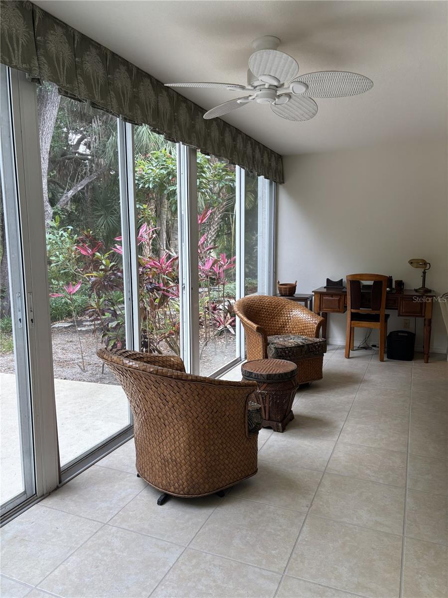 Image 16 of 35 For 320 Clearbrook Circle 102