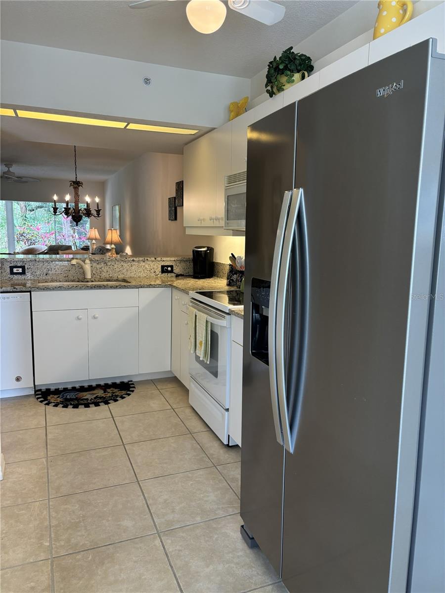 Image 19 of 35 For 320 Clearbrook Circle 102