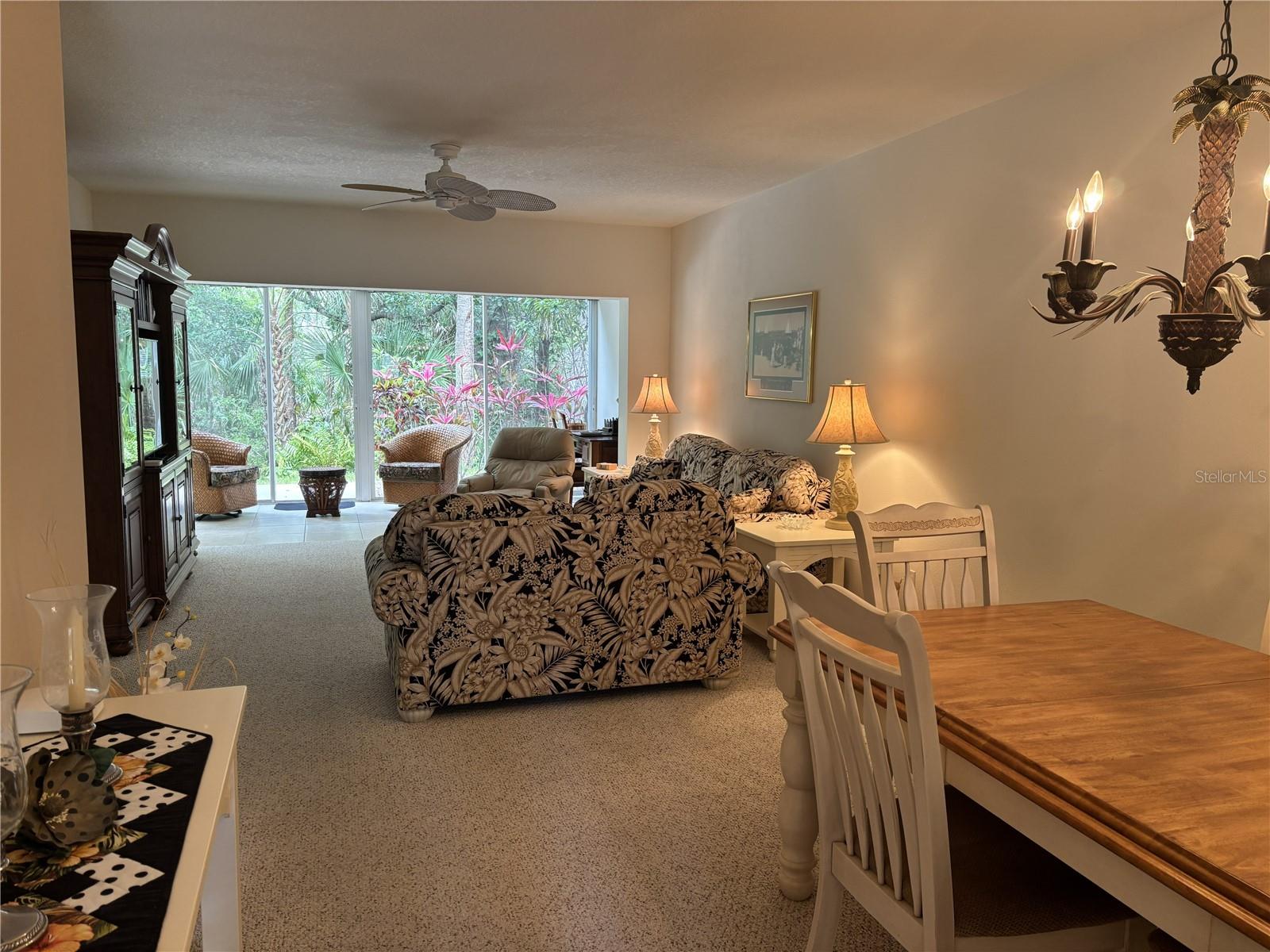 Image 3 of 35 For 320 Clearbrook Circle 102