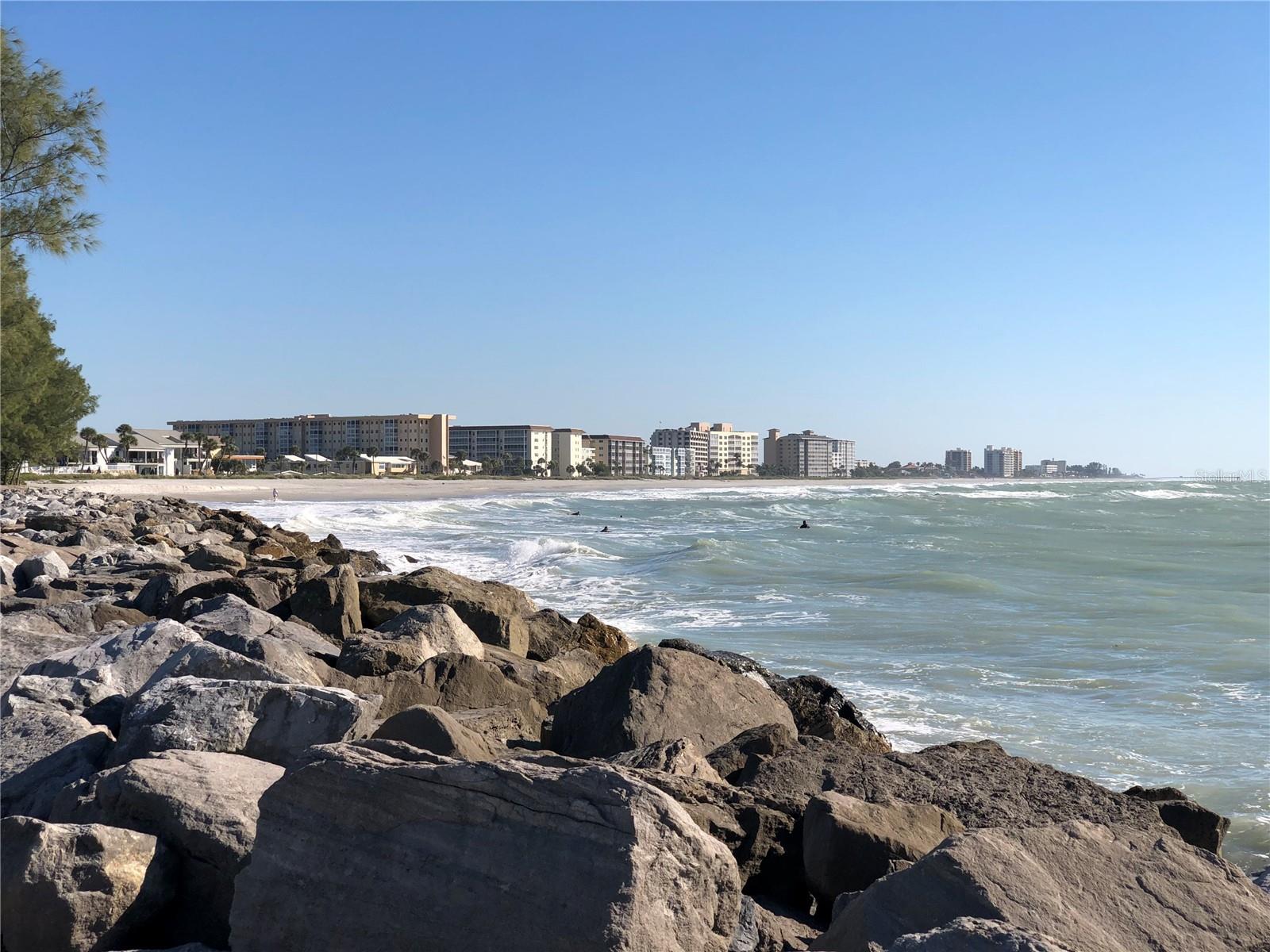 Image 30 of 35 For 320 Clearbrook Circle 102