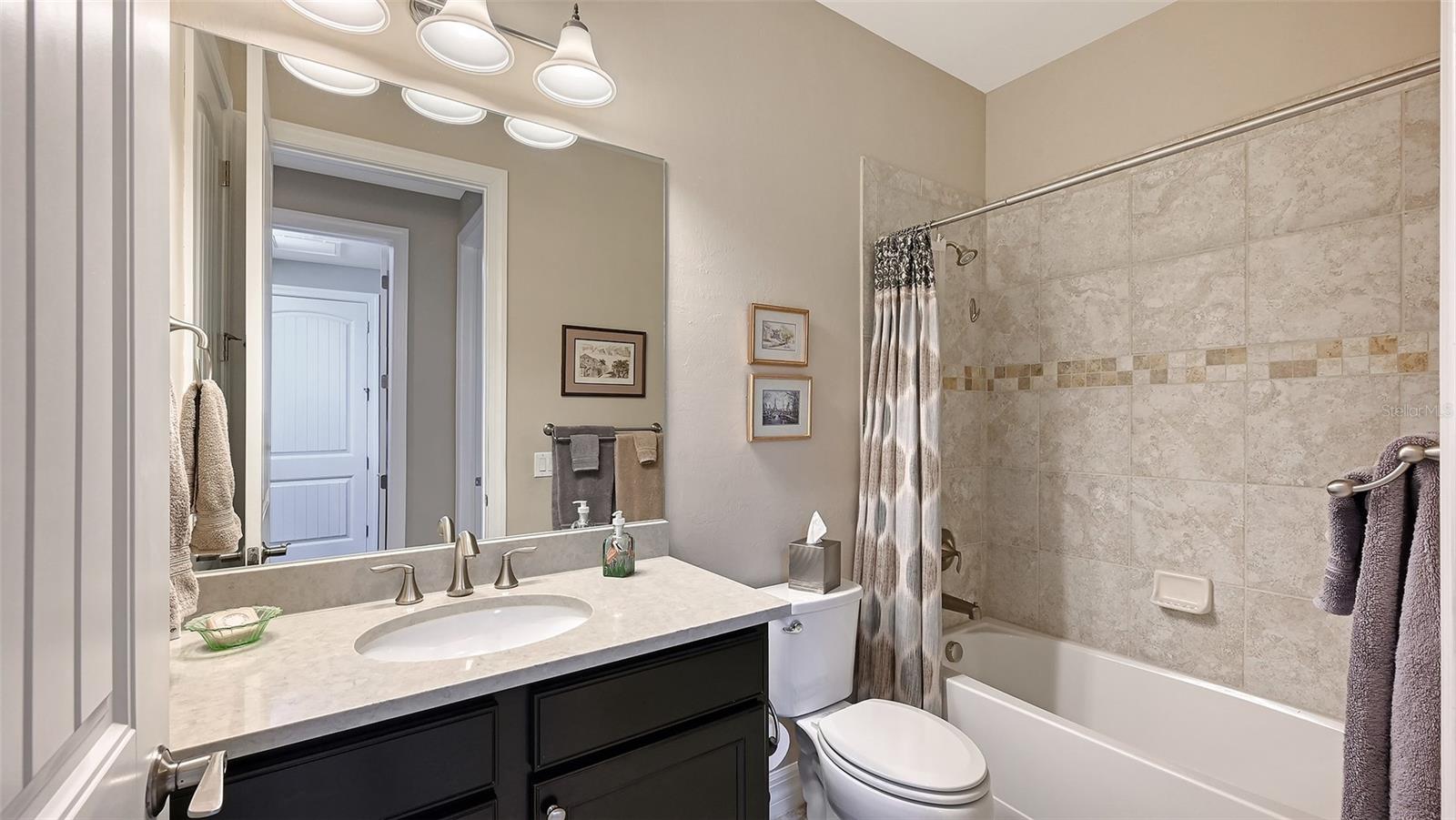 Image 33 of 64 For 11208 Whimbrel Lane