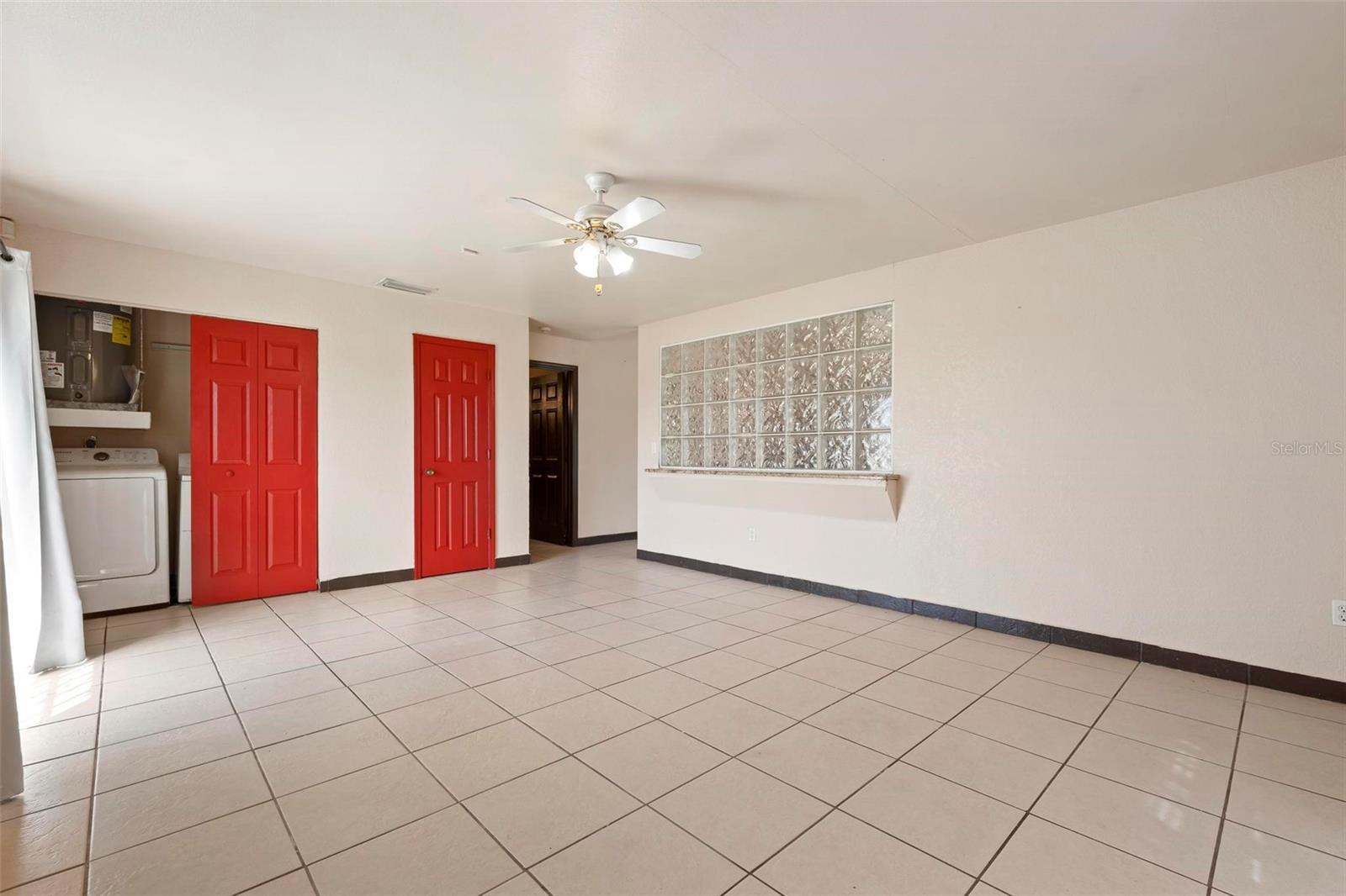 Image 19 of 41 For 3092 Golfview Drive