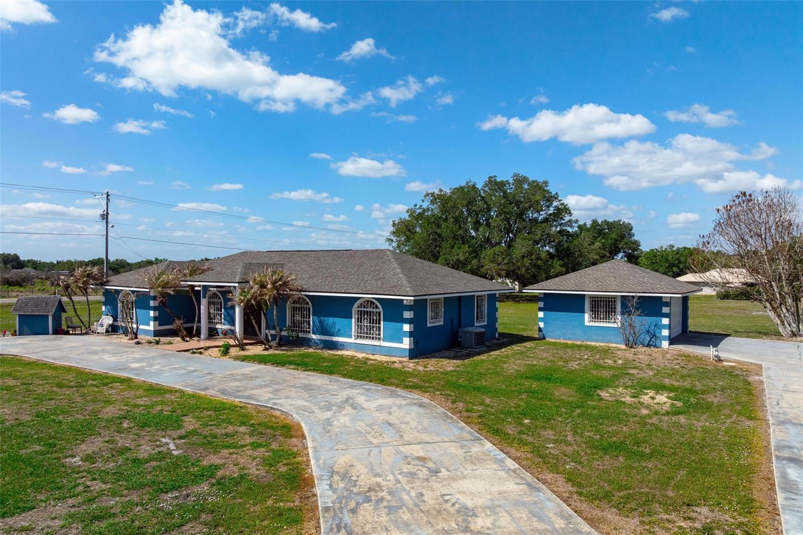 Image 2 of 41 For 3092 Golfview Drive