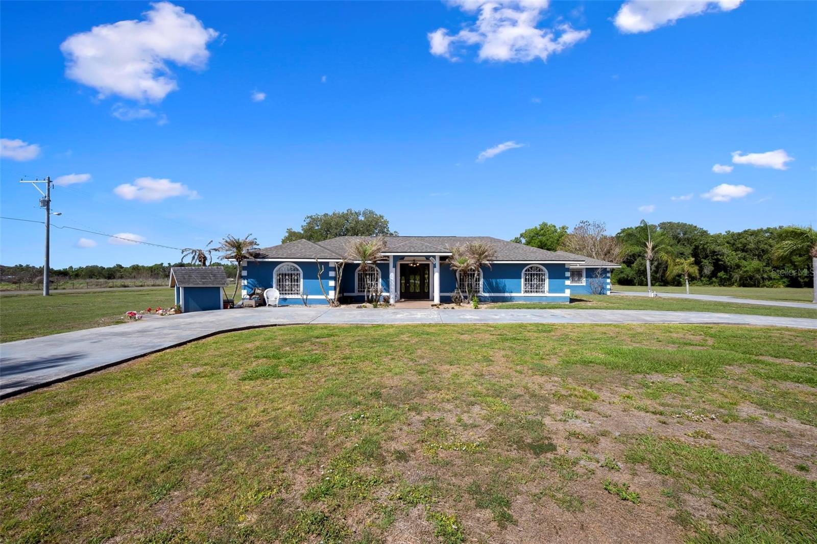 Image 5 of 41 For 3092 Golfview Drive