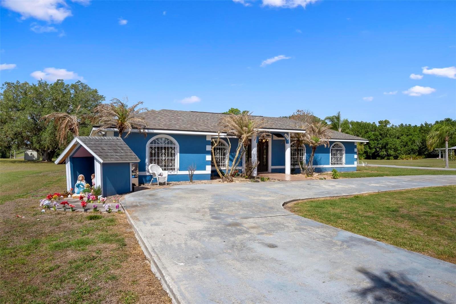 Image 7 of 41 For 3092 Golfview Drive