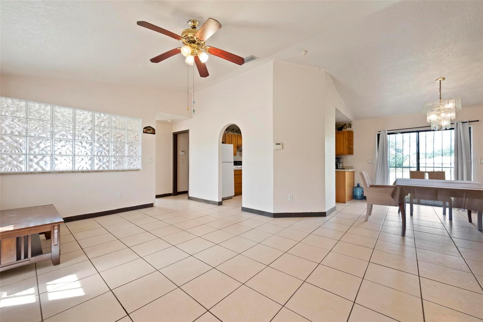 Image 9 of 41 For 3092 Golfview Drive