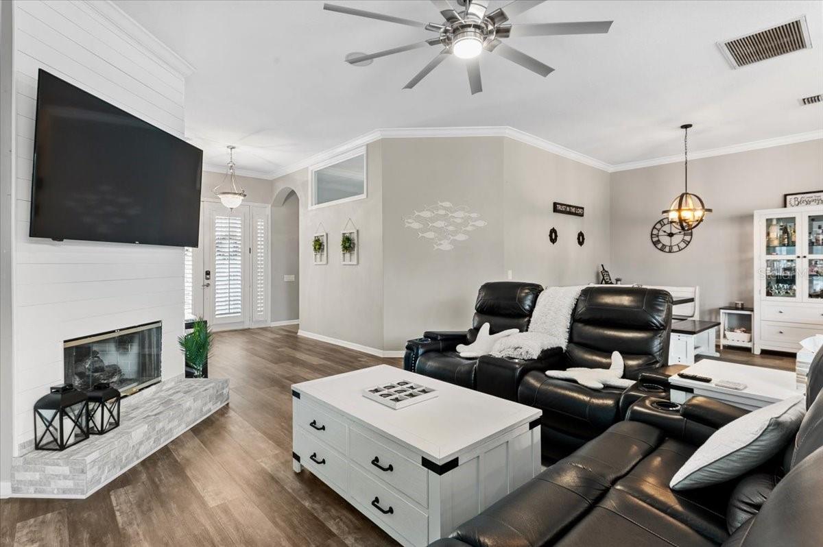 Image 22 of 80 For 4748 Compass Drive
