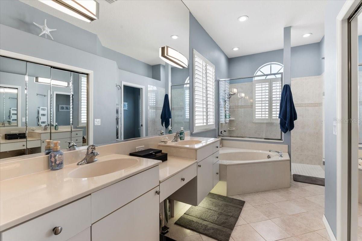 Image 40 of 80 For 4748 Compass Drive