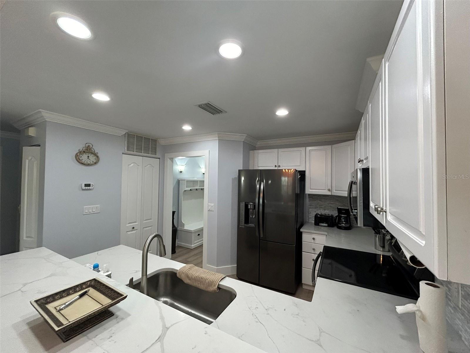 Image 11 of 35 For 3702 54th Drive W 204