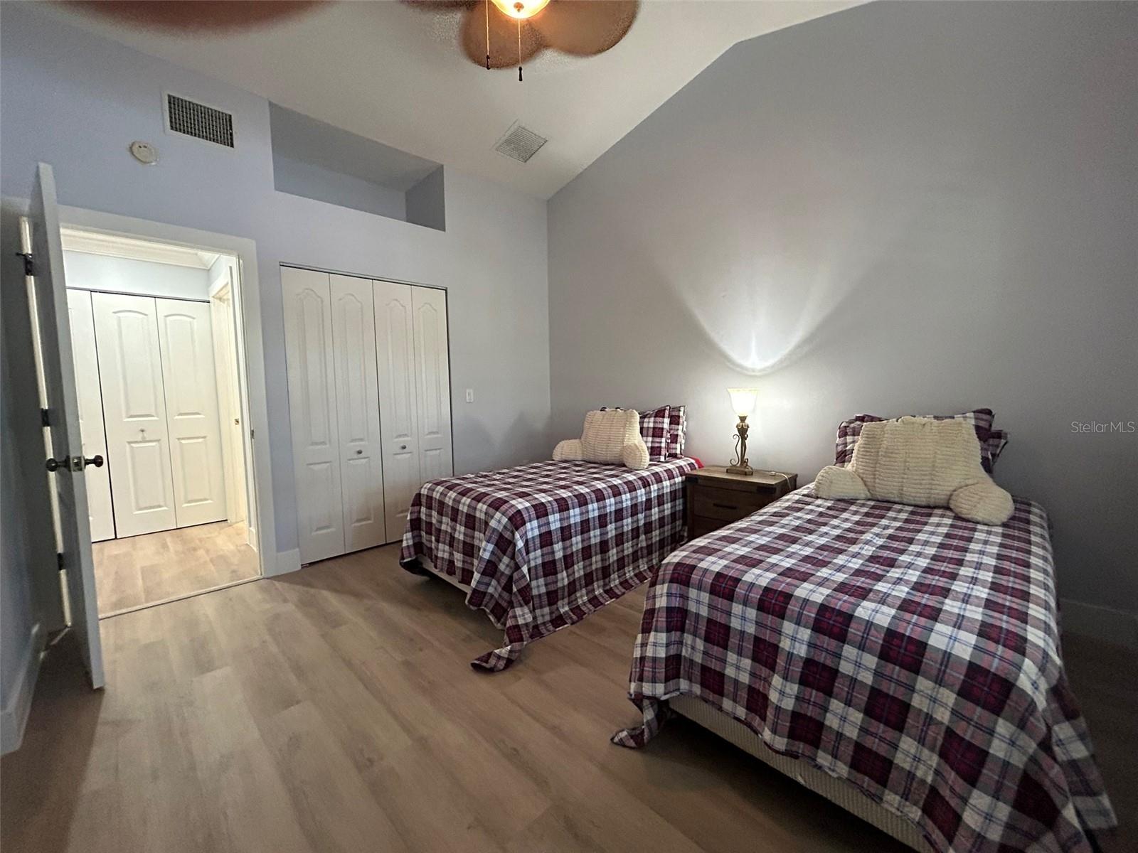 Image 16 of 35 For 3702 54th Drive W 204