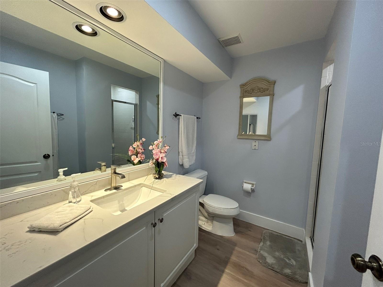 Image 18 of 35 For 3702 54th Drive W 204