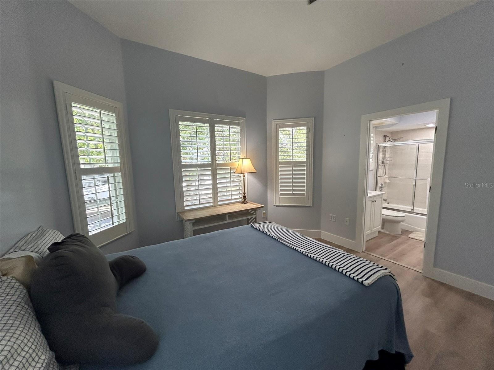Image 23 of 35 For 3702 54th Drive W 204