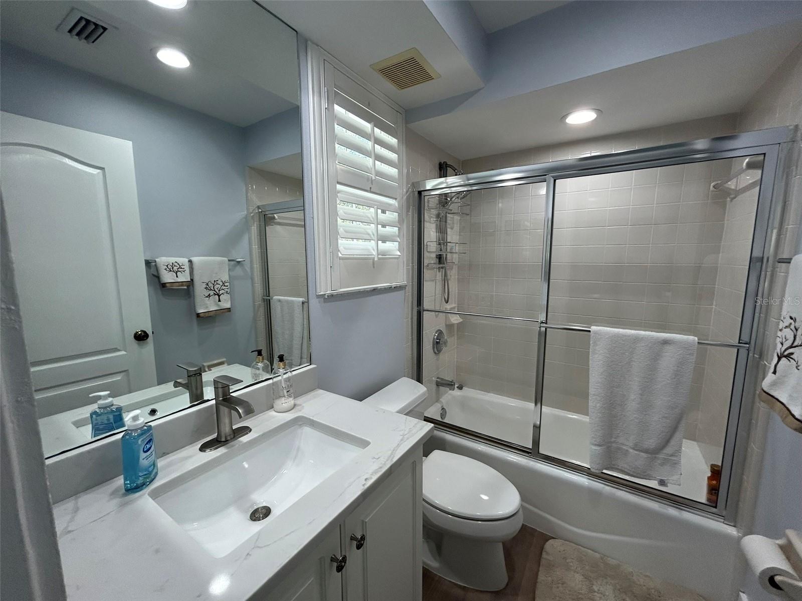 Image 24 of 35 For 3702 54th Drive W 204