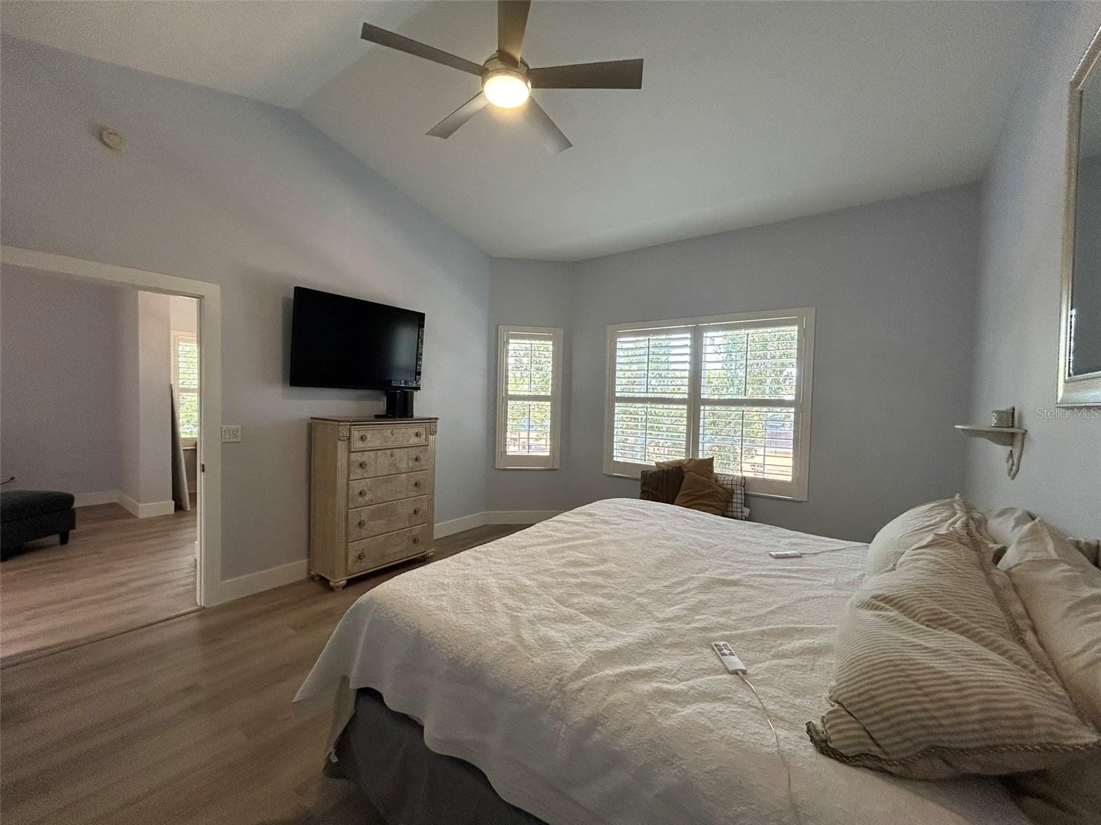 Image 29 of 35 For 3702 54th Drive W 204