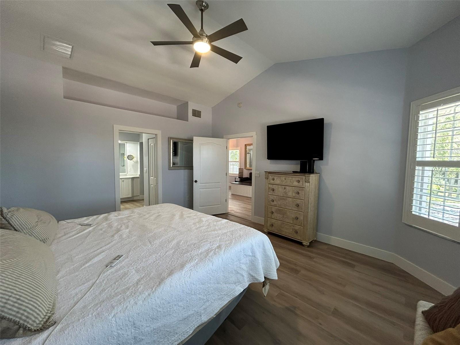 Image 31 of 35 For 3702 54th Drive W 204