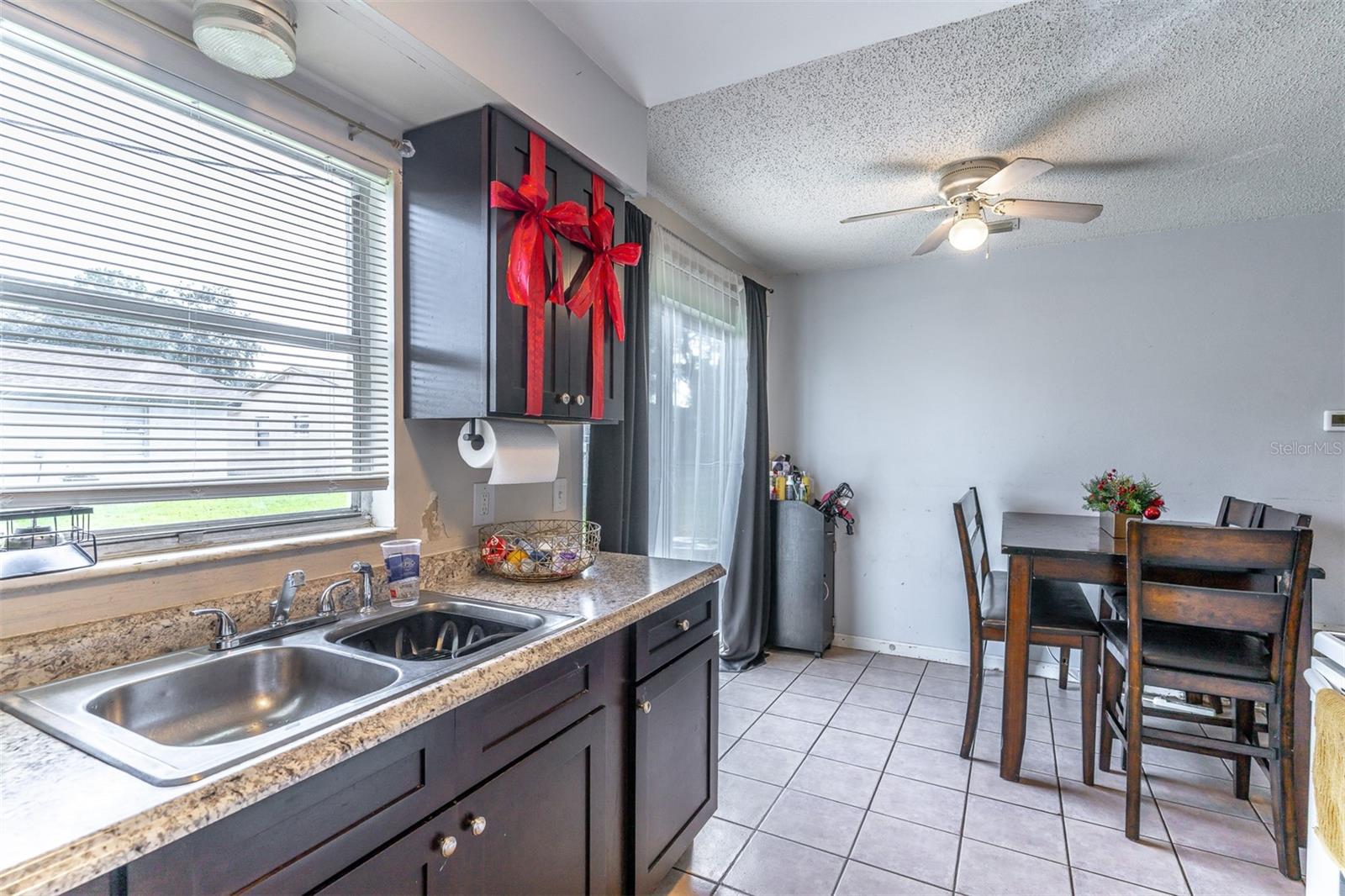 Image 10 of 25 For 2433 Chase Avenue