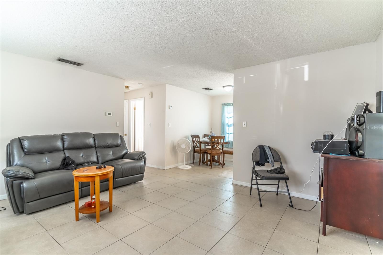 Image 14 of 25 For 2433 Chase Avenue