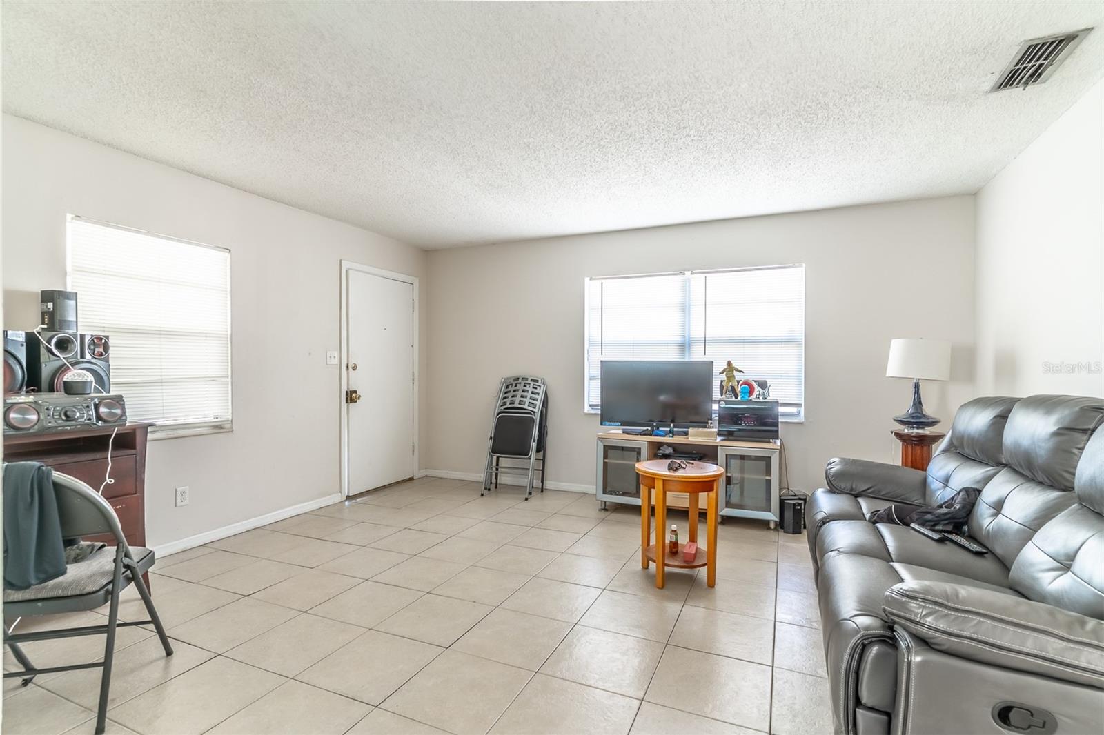 Image 15 of 25 For 2433 Chase Avenue