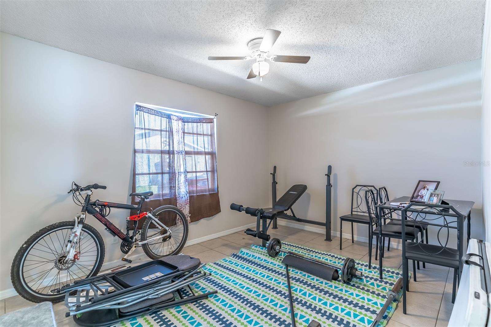 Image 21 of 25 For 2433 Chase Avenue